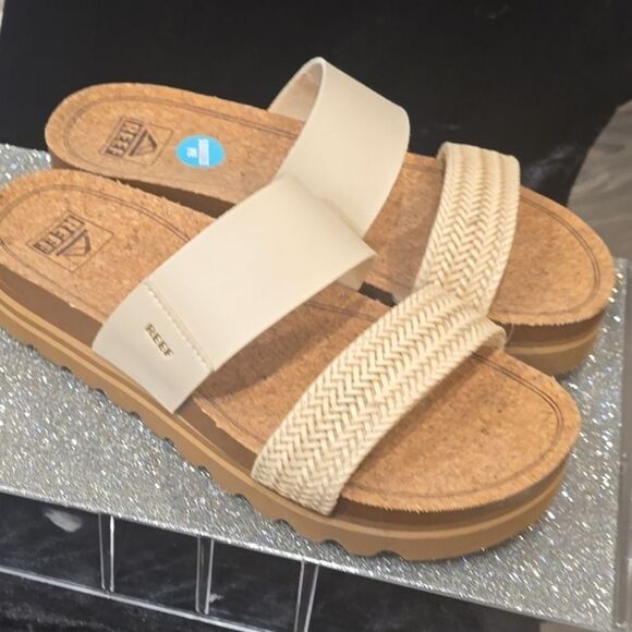 Reef Cushion Vista Hi Sandal- Vintage - Picture 9 of 12